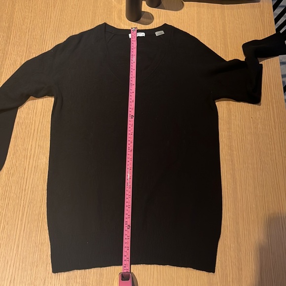 Equipment V-Neck Cashmere Sweater in Black - Picture 8 of 8